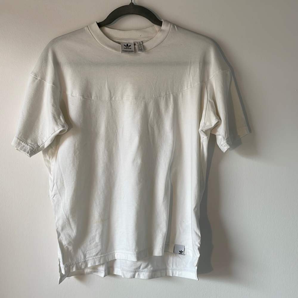 Adidas t shirt Size XS but fits like a Medium